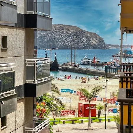 Cozy Main Square And Beachfront 3-bedrooms Apartment Los Cristianos (Tenerife)