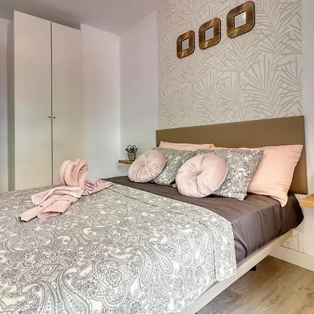 Cozy Main Square&beachfront 3-bedrooms Apartament *